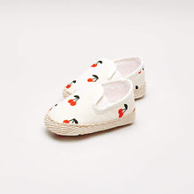 Load image into Gallery viewer, Baby Slippers (Lou)
