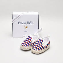 Load image into Gallery viewer, Baby Slippers (Paul)
