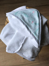 Load image into Gallery viewer, Bath towel (Bunny)

